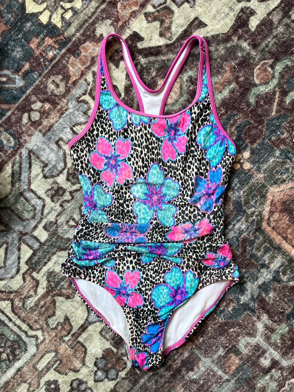 Women’s Vintage Floral One-Piece Swimsuit with Pink Trim M fit